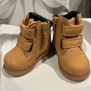 Toddler boots
